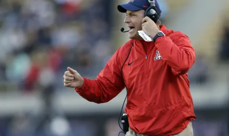 WVU football’s Rich Rodriguez welcomes former team Arizona for 1st time since leaving